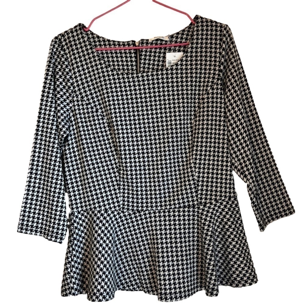 NWT Ricki’s Houndstooth Peplum Top